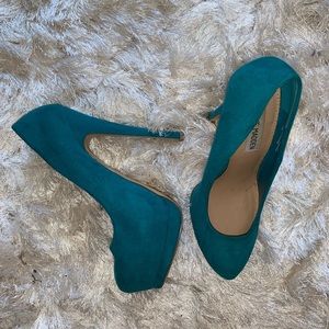 Teal suede platform heel Steve Madden - size 7.5